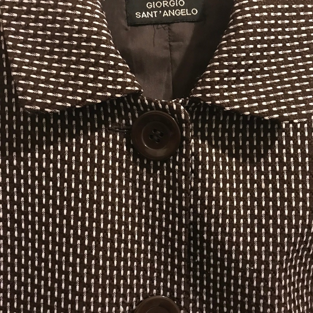 Blazer - Picture 4 of 5